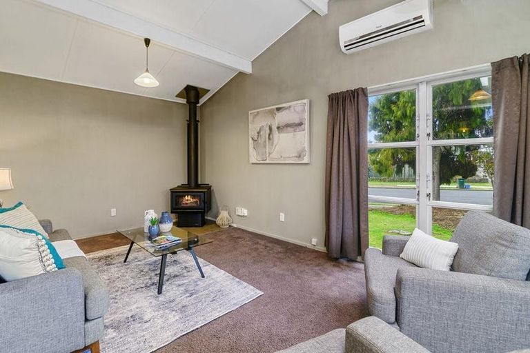 Photo of property in 18 Tennyson Drive, Owhata, Rotorua, 3010