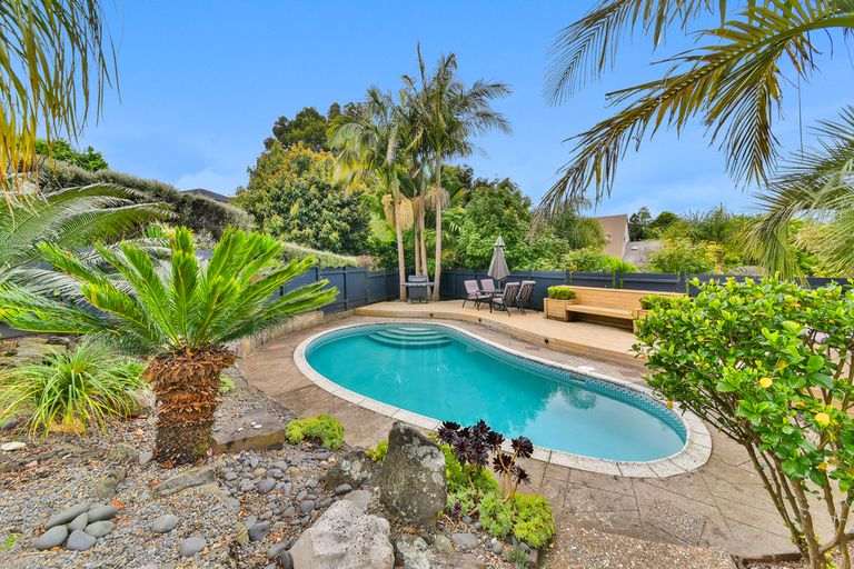 Photo of property in 28 Kavanagh Place, Opaheke, Papakura, 2113