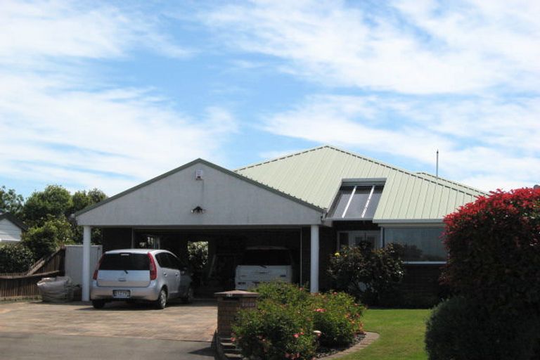 Photo of property in 25 Abingdon Court, Avonhead, Christchurch, 8042