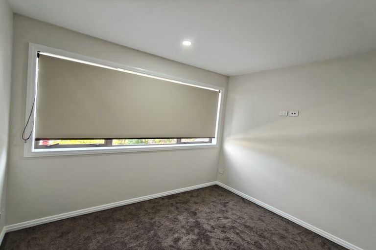 Photo of property in 52d Hutchinsons Road, Bucklands Beach, Auckland, 2014