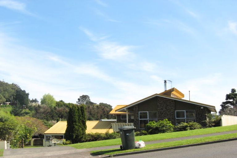 Photo of property in 7 Puketotara Street, Highlands Park, New Plymouth, 4312