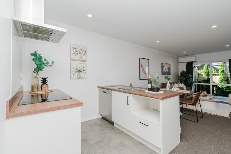 Photo of property in 16/10 Burrows Place, Frankton, Hamilton, 3204