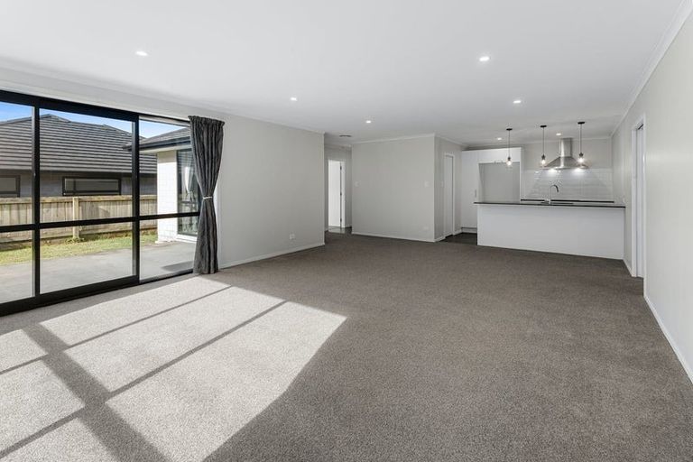 Photo of property in 2 Timara Avenue, Tikipunga, Whangarei, 0112