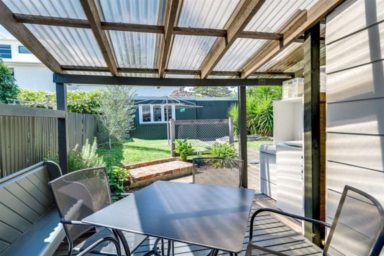 Photo of property in 72 Mcgrath Street, Napier South, Napier, 4110