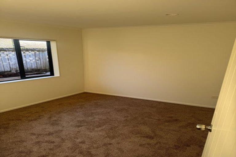 Photo of property in 2 Deerfield Place, Flat Bush, Auckland, 2019