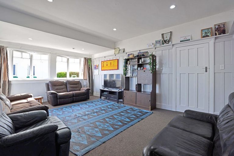 Photo of property in 350 Havelock Street, Ashburton, 7700