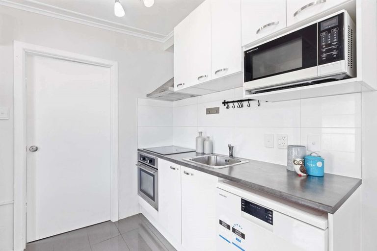 Photo of property in 259b Mount Albert Road, Wesley, Auckland, 1041