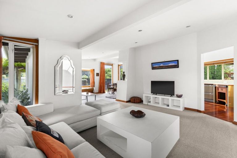 Photo of property in 207 Avenue Road, Greenmeadows, Napier, 4112