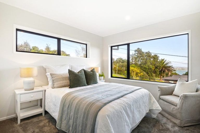 Photo of property in 5 Island Bay Road, Beach Haven, Auckland, 0626