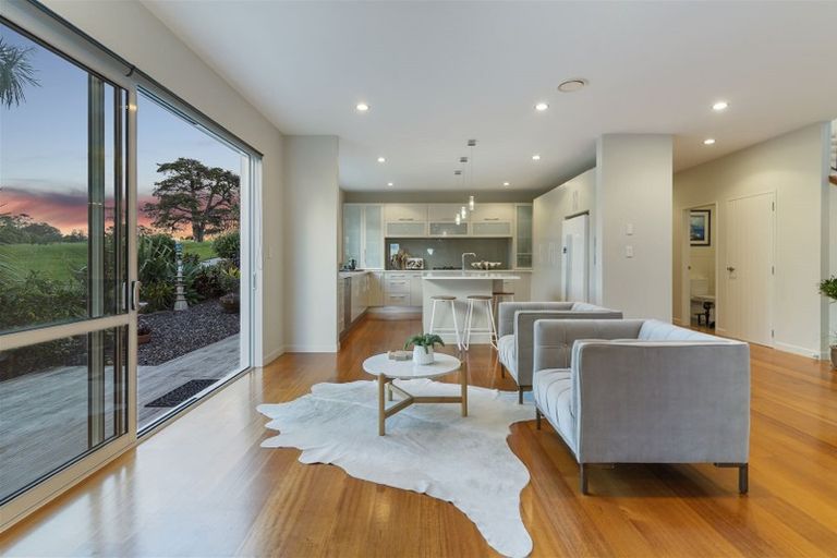 Photo of property in 80 Park Rise, Campbells Bay, Auckland, 0630