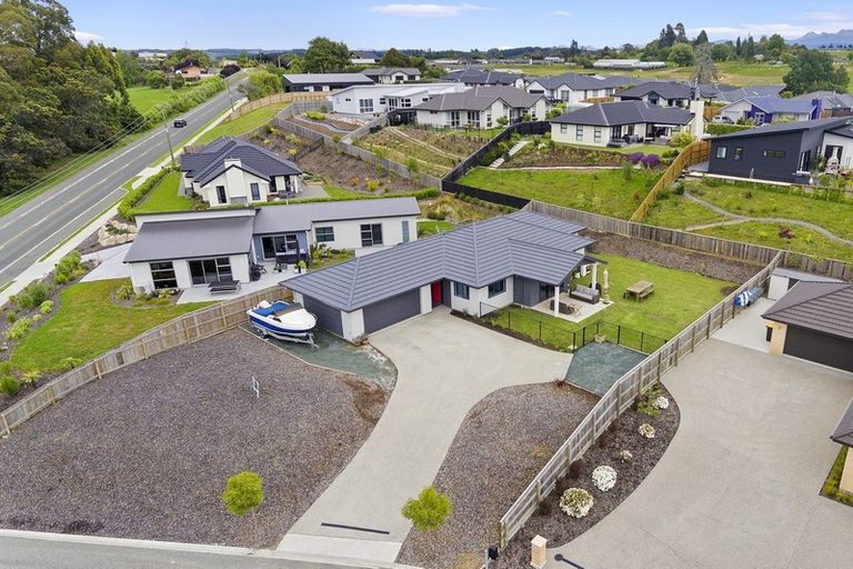 Photo of property in 137 Mapua Drive, Mapua, 7005