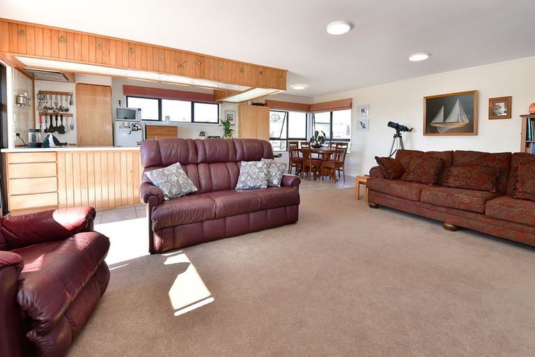 Photo of property in 35 Tamatea Drive, Snells Beach, 0920