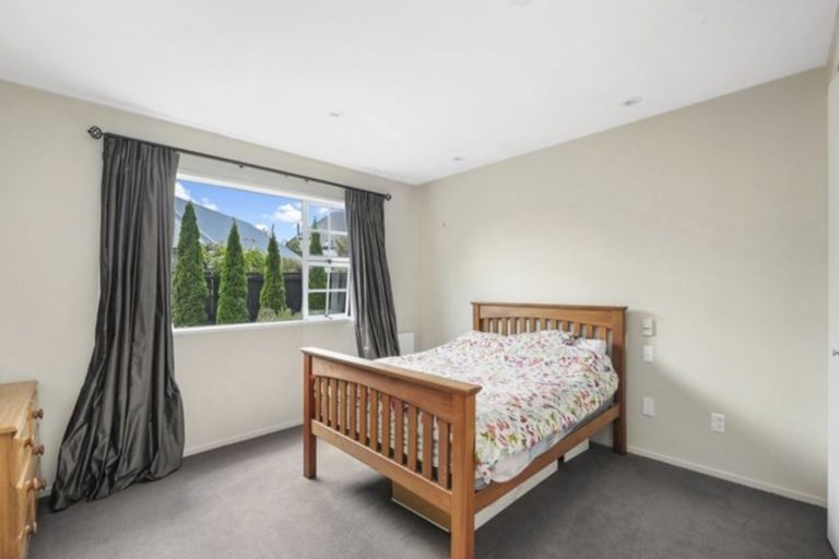 Photo of property in 106 Regency Crescent, Redwood, Christchurch, 8051