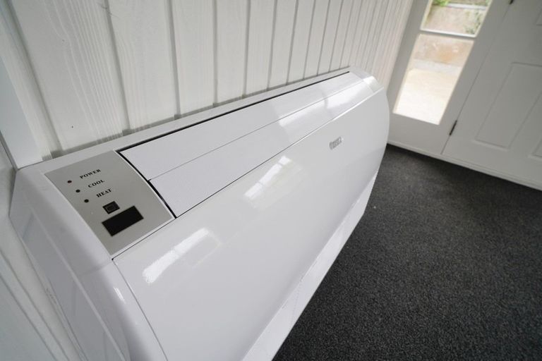 Photo of property in 84 Paterson Street, Grasmere, Invercargill, 9810