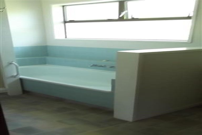 Photo of property in 1/16 Guthrie Road, Havelock North, 4130