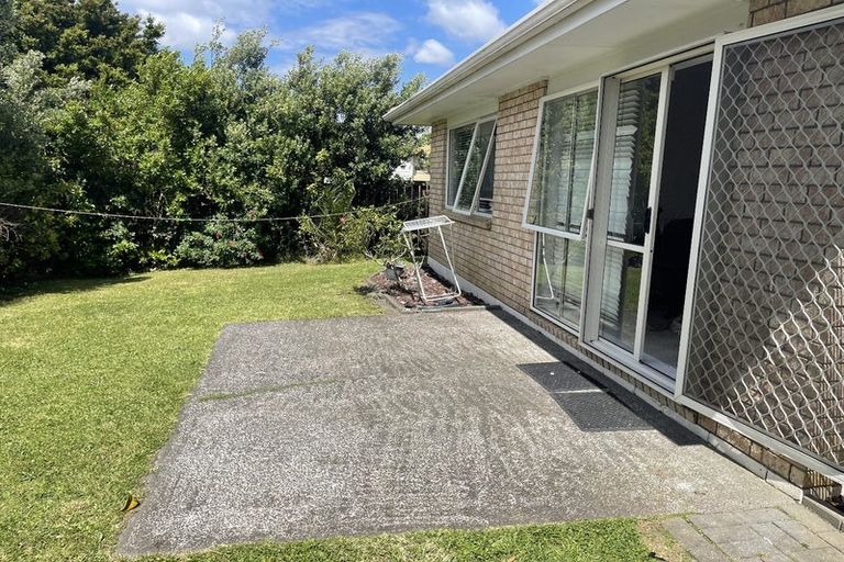 Photo of property in 180a Botany Road, Botany Downs, Auckland, 2010