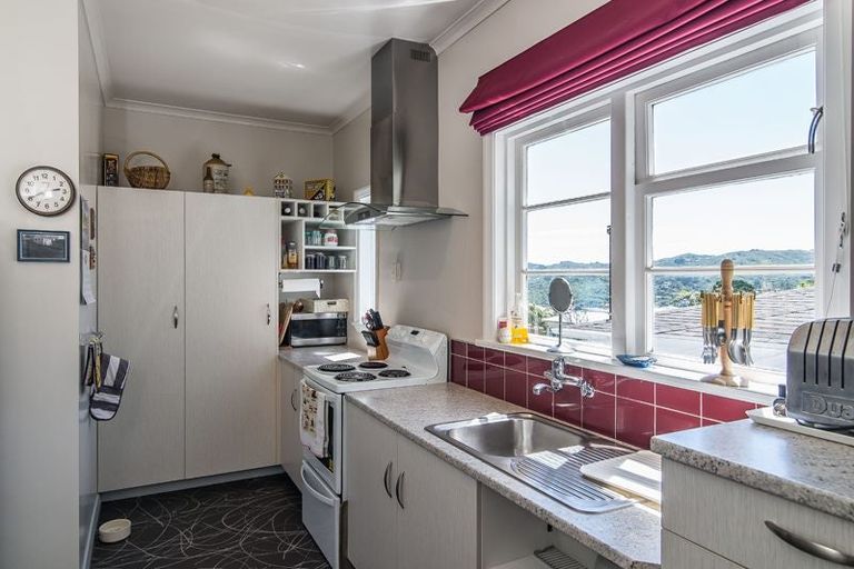 Photo of property in 6 Croydon Street, Karori, Wellington, 6012