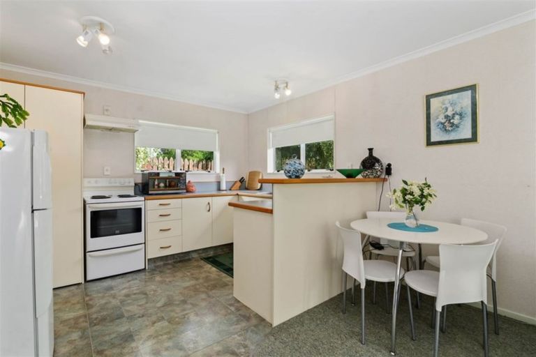 Photo of property in 6a Corilin Place, Mangakakahi, Rotorua, 3015