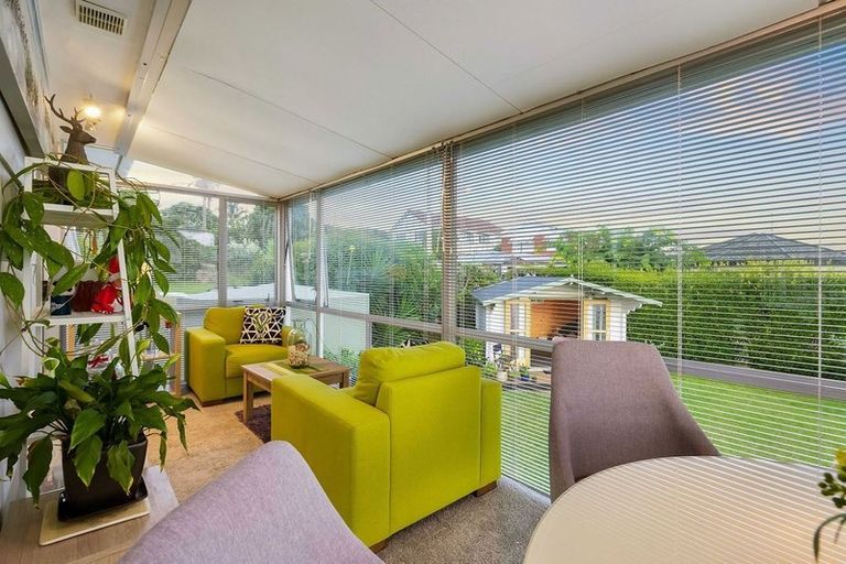 Photo of property in 2/23 Rawhiti Road, Manly, Whangaparaoa, 0930