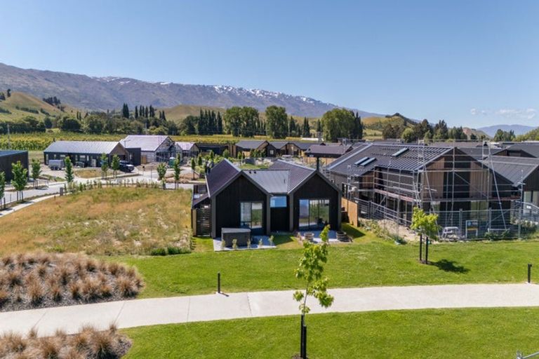 Photo of property in 48 Bragato Way, Cromwell, 9310