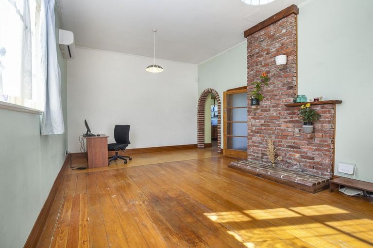 Photo of property in 18 Dunstan Street, Otaki, 5512