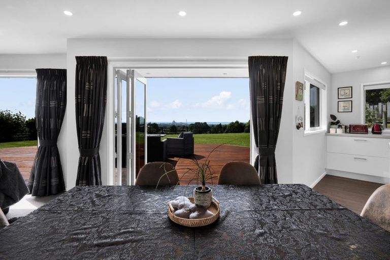 Photo of property in 590c Frankley Road, Hurworth, New Plymouth, 4371