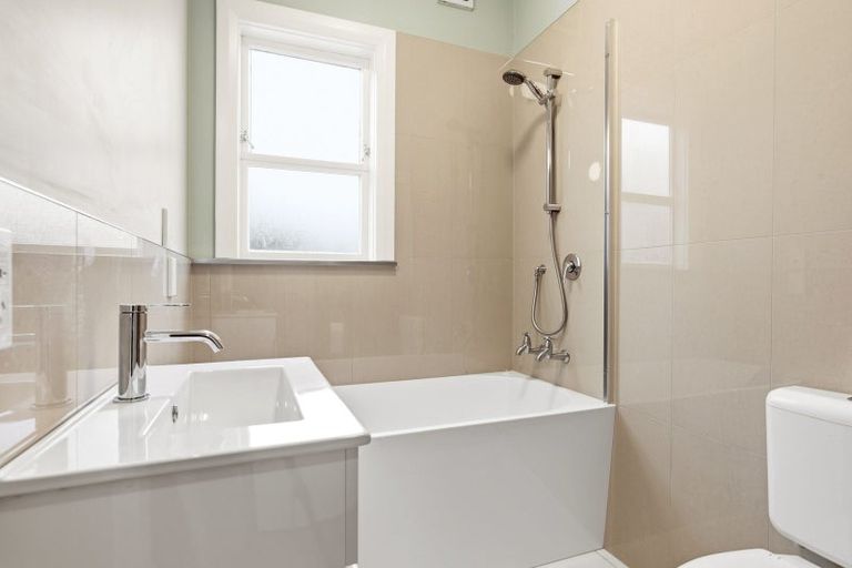 Photo of property in 68 The Parade, Island Bay, Wellington, 6023