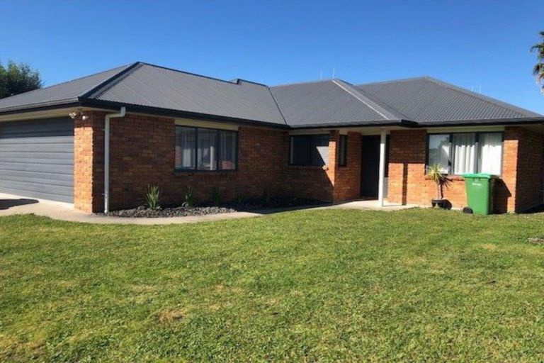 Photo of property in 18 Edenpark Drive, Rototuna North, Hamilton, 3210