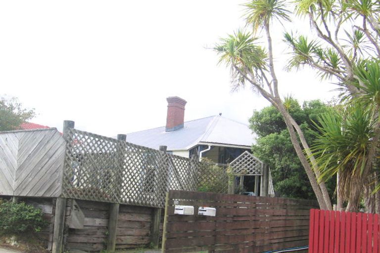 Photo of property in 20 Trafalgar Street, Johnsonville, Wellington, 6037