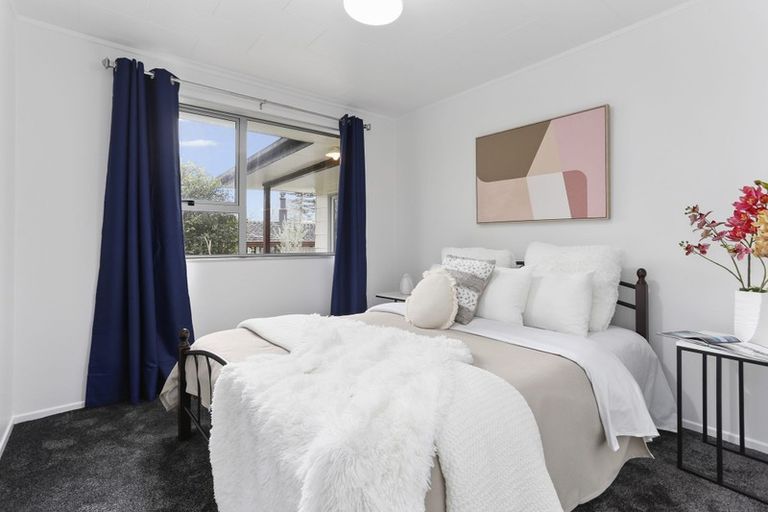 Photo of property in 110 Parrs Cross Road, Sunnyvale, Auckland, 0612