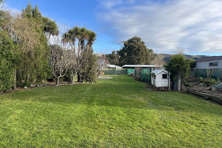 Photo of property in 35 Edinburgh Street, Waimate, 7924