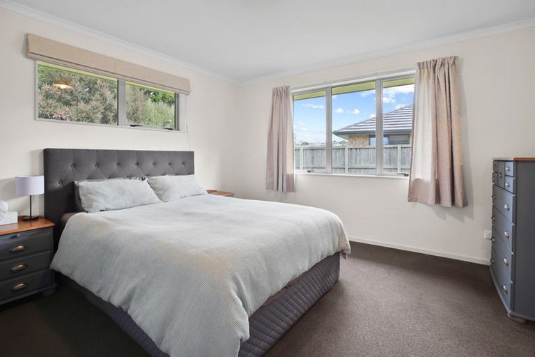 Photo of property in 14 Max Landing, Grandview Heights, Hamilton, 3200