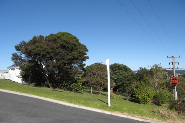 Photo of property in 32 Oneroa Road, Russell, 0202