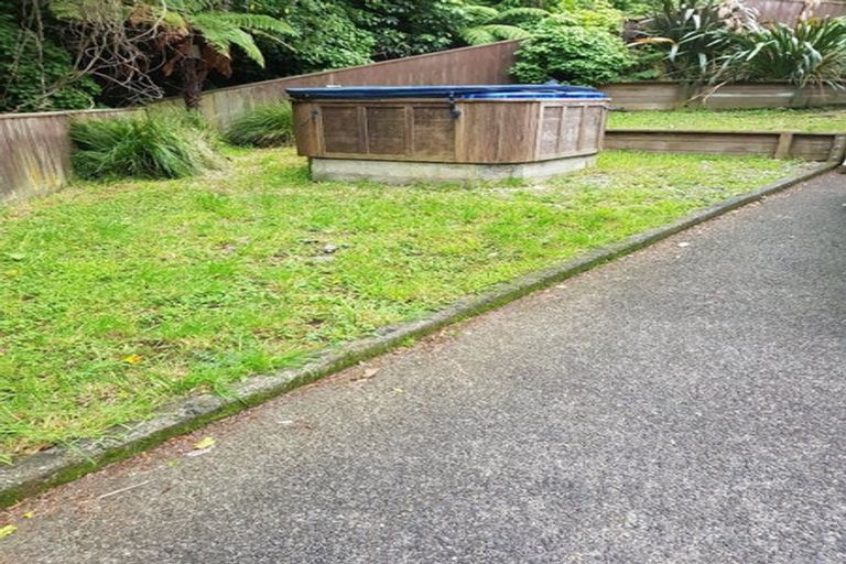 Photo of property in 2/31 Camellia Terrace, Maungaraki, Lower Hutt, 5010