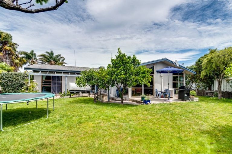 Photo of property in 22 Gebbie Road, Taradale, Napier, 4112