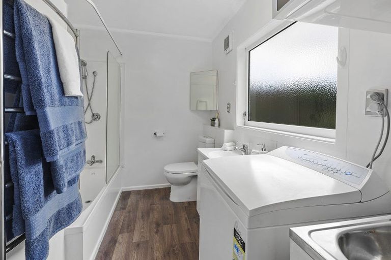 Photo of property in 3/27 Winston Street, Crofton Downs, Wellington, 6035