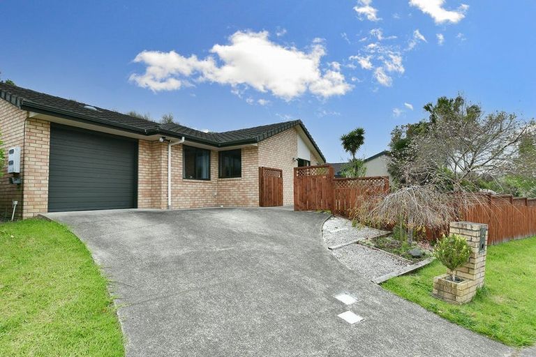 Photo of property in 30 Cabeleigh Drive, Helensville, 0800