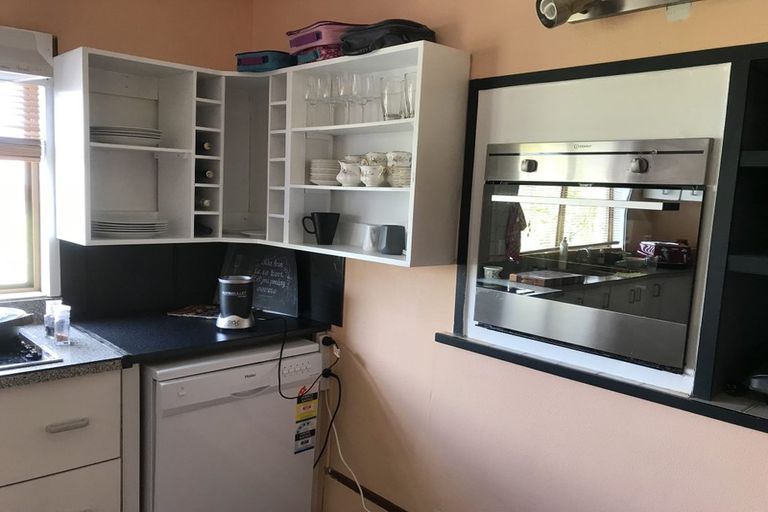 Photo of property in 34 Sartors Avenue, Northcross, Auckland, 0630