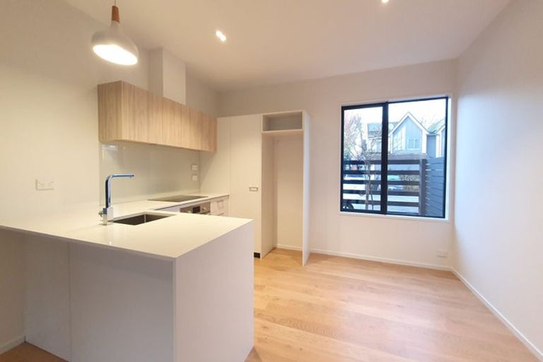 Photo of property in 21 Landsdowne Terrace, Cashmere, Christchurch, 8022