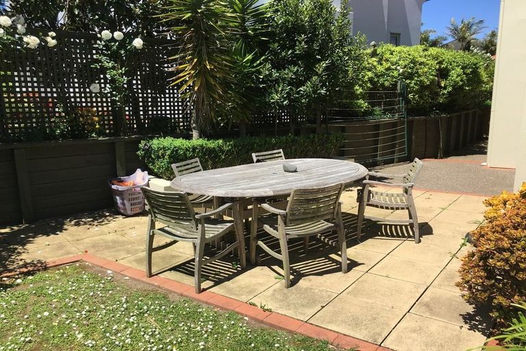 Photo of property in 2 Annagary Rise, Dannemora, Auckland, 2016