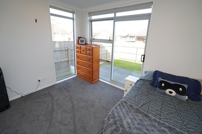 Photo of property in 992a Tremaine Avenue, Roslyn, Palmerston North, 4414