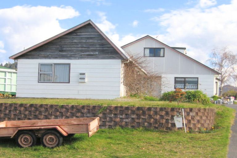 Photo of property in 313 Linton Crescent, Whangamata, 3620