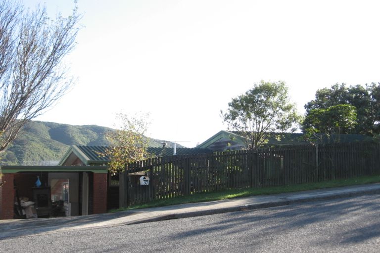 Photo of property in 37 Kingsley Street, Stokes Valley, Lower Hutt, 5019