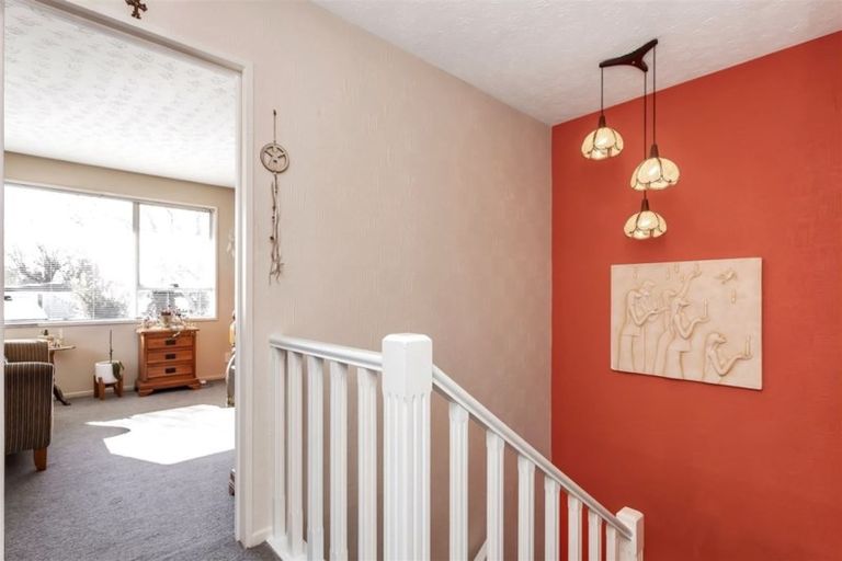 Photo of property in 62 Sturrocks Road, Redwood, Christchurch, 8051