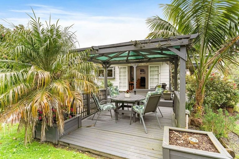 Photo of property in 54 Marendellas Drive, Bucklands Beach, Auckland, 2014