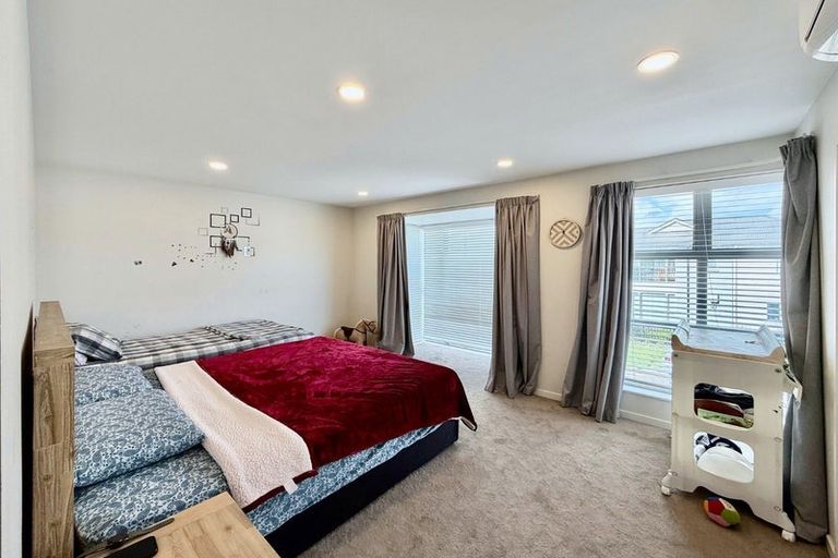 Photo of property in 7 Peat Way, Takanini, 2112