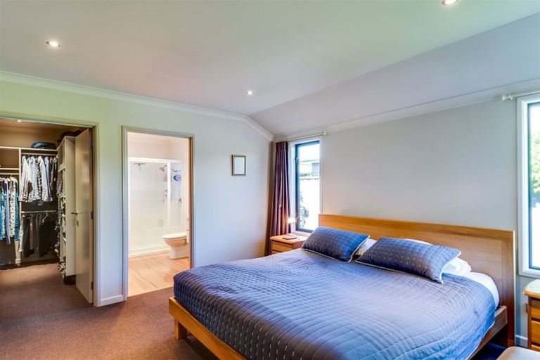 Photo of property in 6 Donald Place, Frimley, Hastings, 4120