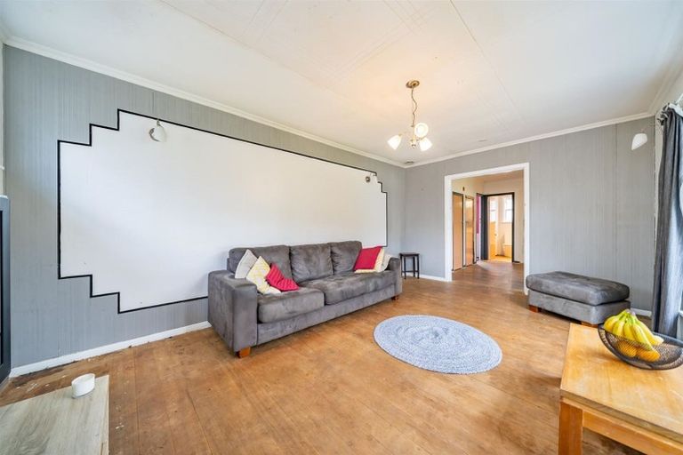 Photo of property in 11 Moohan Street, Wainuiomata, Lower Hutt, 5014