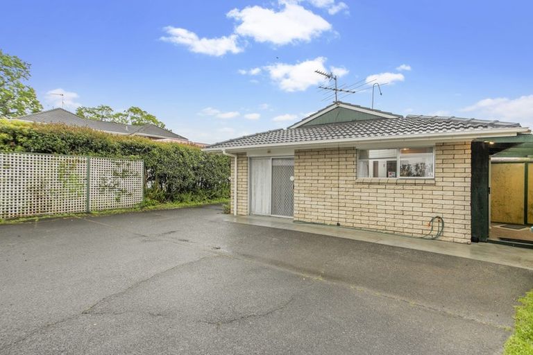 Photo of property in 2/84 Coronation Road, Mangere Bridge, Auckland, 2022