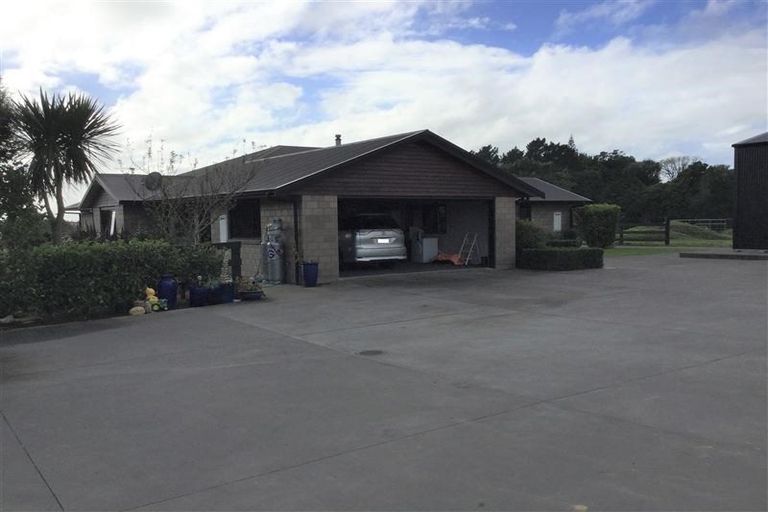 Photo of property in 334 Henwood Road, Hillsborough, New Plymouth, 4372